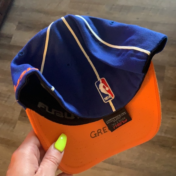 Knicks hat - Picture 2 of 4
